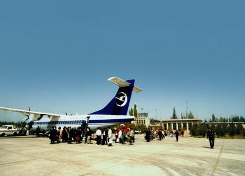 和田機場旅客吞吐量達9月創(chuàng)新高